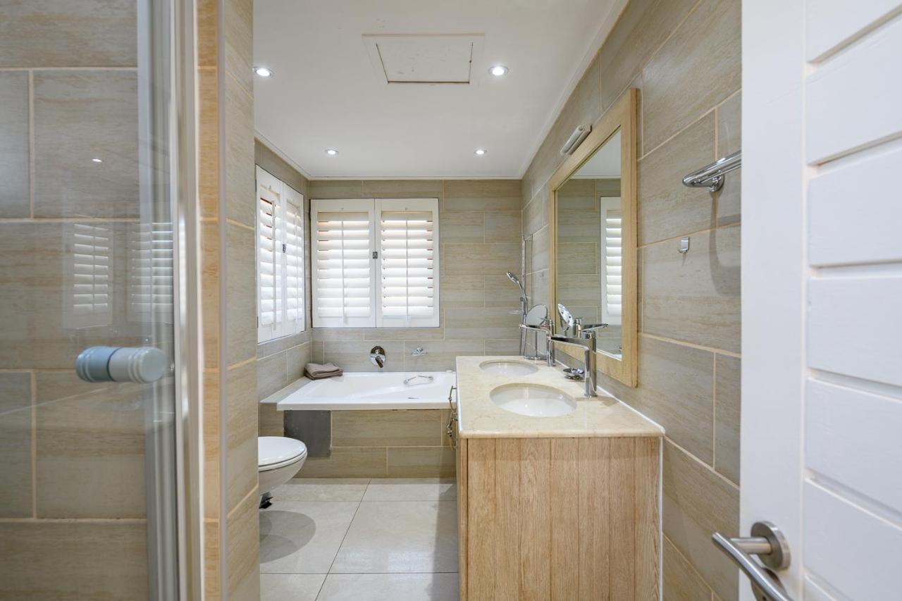 San Lameer Villa - 14014 - 5 Bedroom Luxury - 10 Pax - San Lameer Rental Agency Southbroom Exterior photo